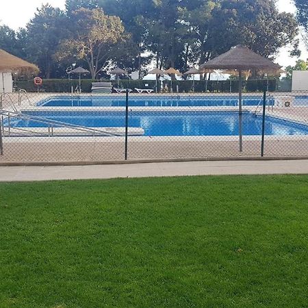 Aguila Apartamento Con Vistas เบนัลมาเดนา ภายนอก รูปภาพ