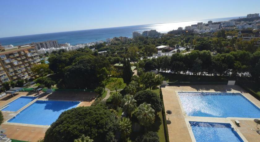 Aguila Apartamento Con Vistas เบนัลมาเดนา ภายนอก รูปภาพ