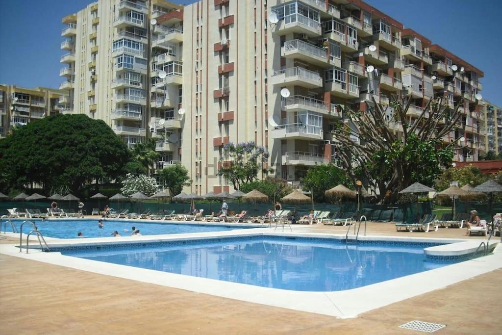 Aguila Apartamento Con Vistas เบนัลมาเดนา ภายนอก รูปภาพ