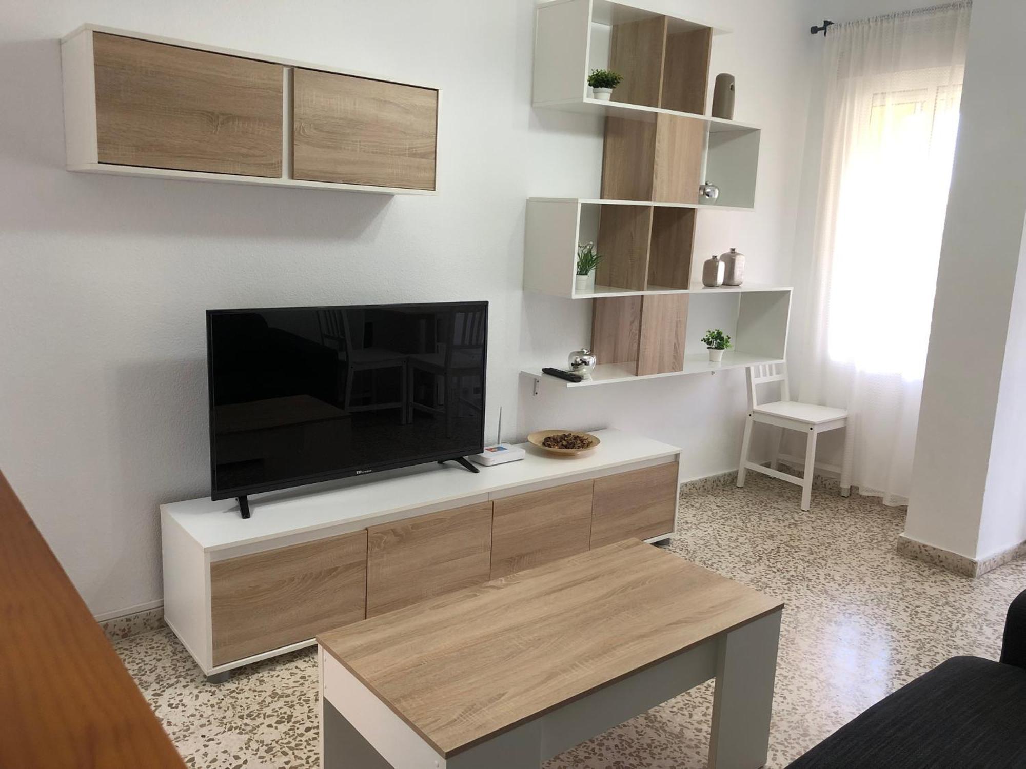 Aguila Apartamento Con Vistas เบนัลมาเดนา ภายนอก รูปภาพ