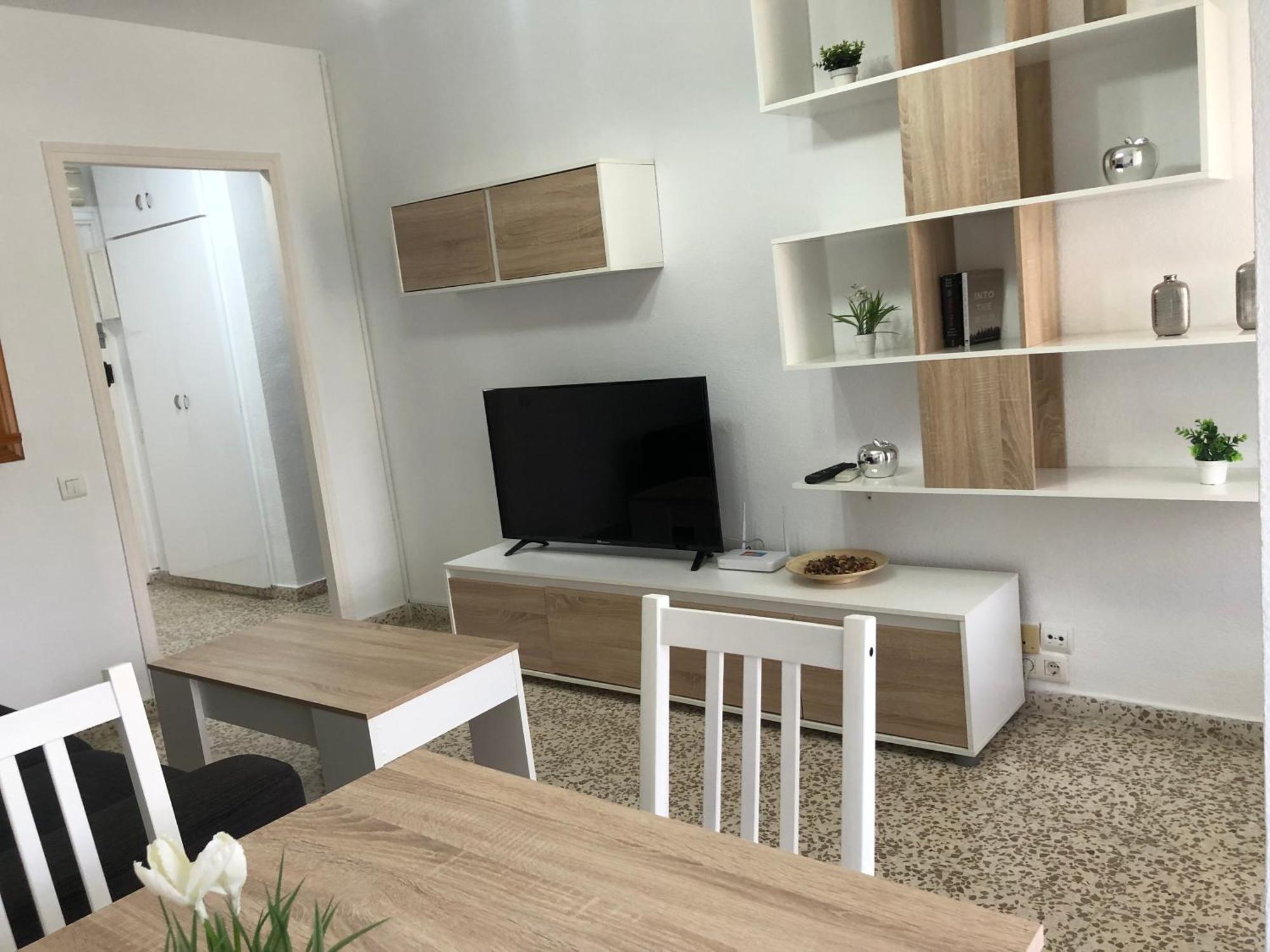 Aguila Apartamento Con Vistas เบนัลมาเดนา ภายนอก รูปภาพ